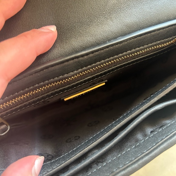 Tory Burch Black and White Leather Geometric Shoulder Bag - Picture 10 of 11